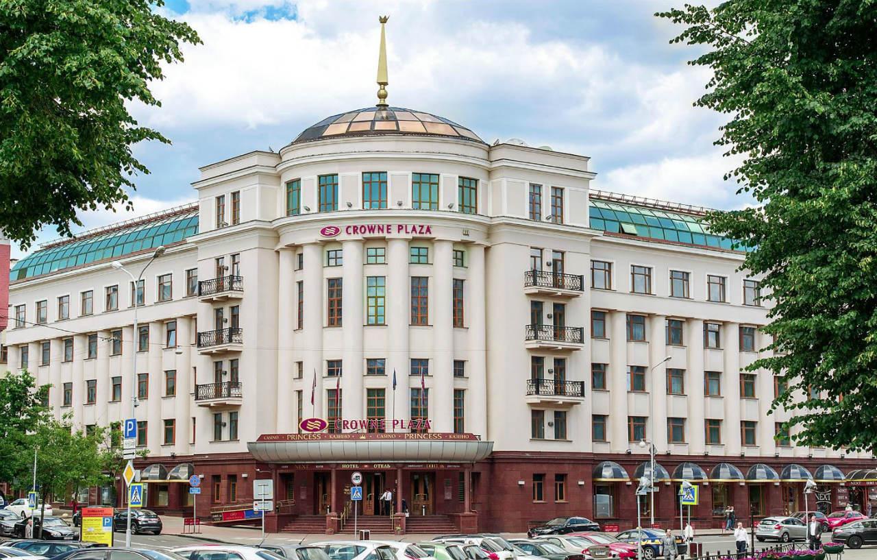 Crowne Plaza - Minsk, An Ihg Hotel Exteriör bild